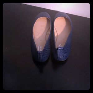 Size 8 Blue flats